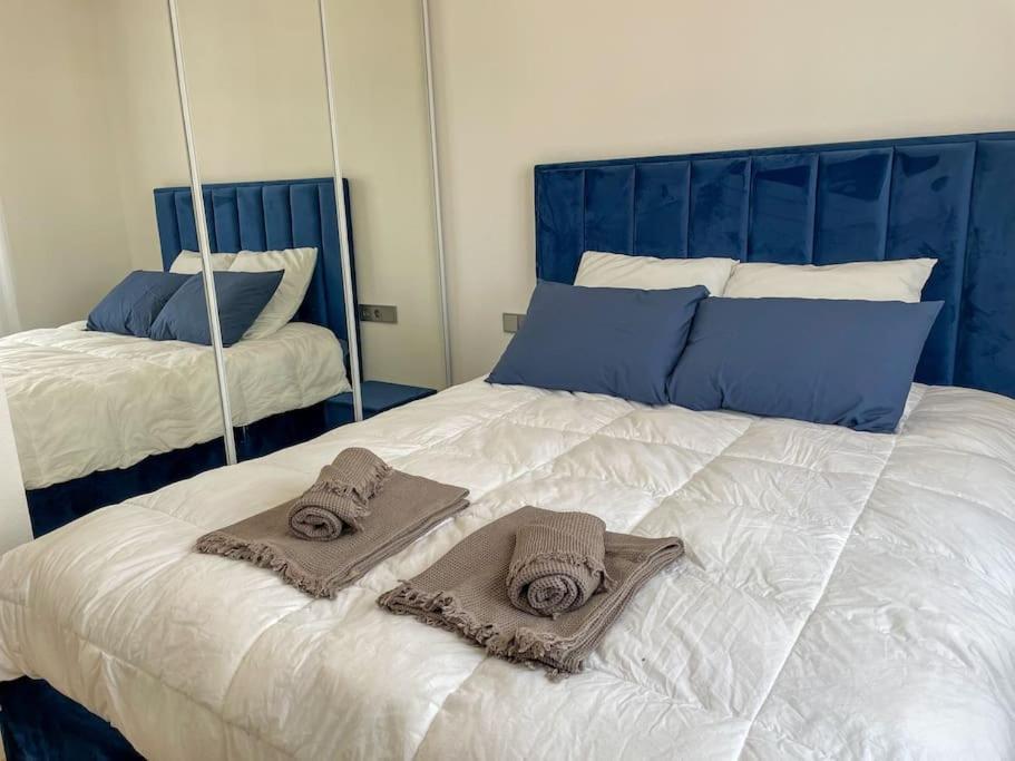 Le Lagon Bleu - Appt Wifi Parking Balcon Le Puy-en-Velay Exterior foto
